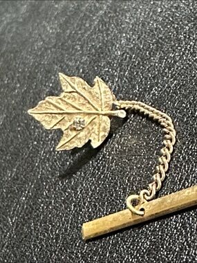 Maple Leaf Gold Tone Vintage Tie Tack With Rhinestone Accent